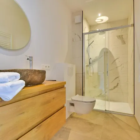 Les De - 3 Dans Le Centre De Huy